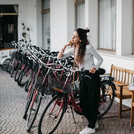 Marina Szálloda