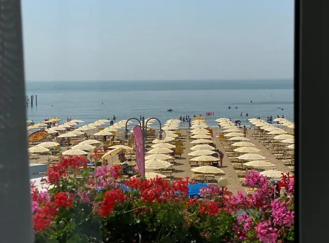 Marina Hotel