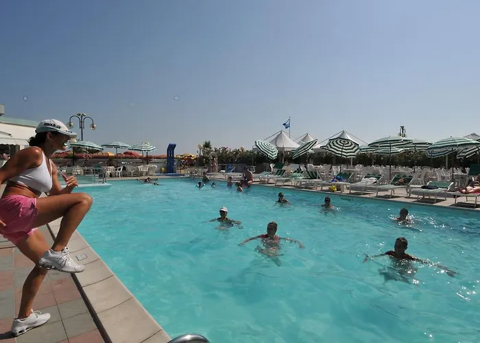 Marina Hotel 3*