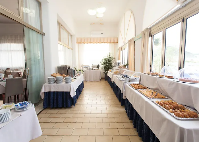 Marina Hotel