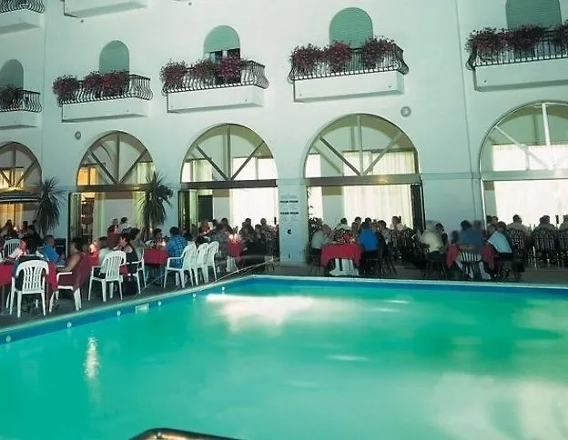 Marina Hotel