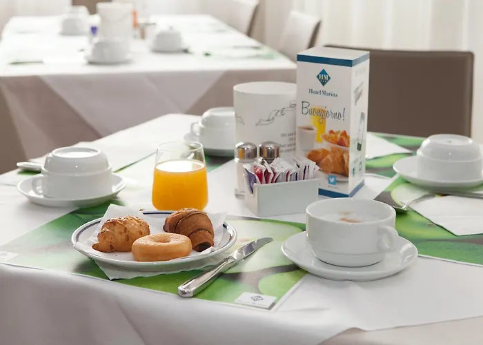 Marina Hotel 3*