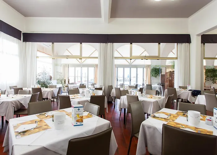 Hotel Marina 3*