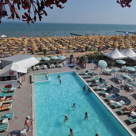 Marina Hotel 3*