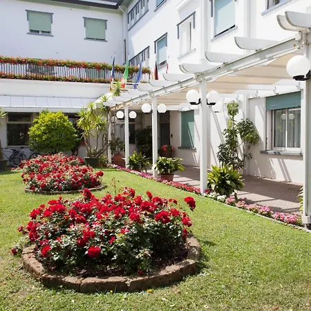 Hotel Marina 3*