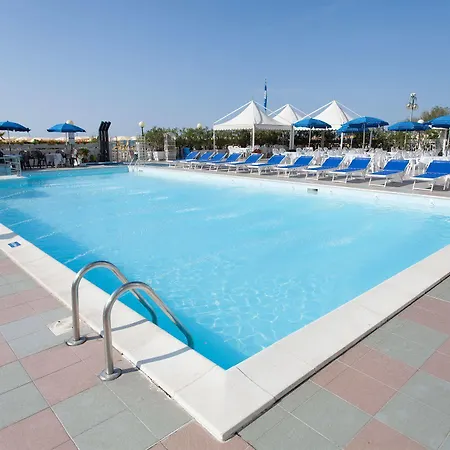 מלון Marina 3*
